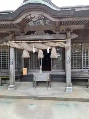 諏訪神社の本殿・本堂