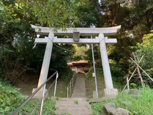 八幡神社の鳥居