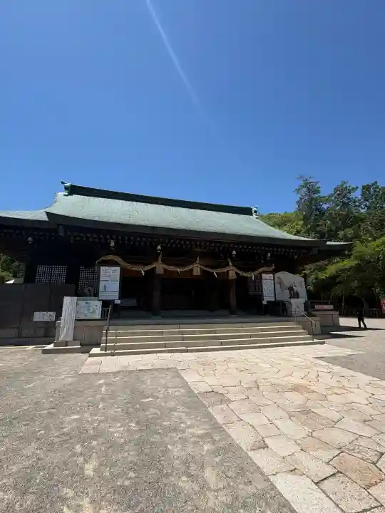 吉備津彦神社の{uncategorized: "未分類", other: "その他", undefined: "問題あり", building: "その他建物", grave: "お墓", sacred_gate: "鳥居", guardian: "狛犬", statue: "像", buddha: "仏像", history: "歴史", nature: "自然", garden: "庭園", animal: "動物", pagoda: "塔", temizu: "手水舎", mountain_gate: "山門・神門", sanctuary: "本殿・本堂", subordinate: "末社・摂社", art: "芸術", scenery: "景色", jizo: "地蔵", ema: "絵馬", goshuin: "御朱印", omikuji: "おみくじ", items: "授与品その他", amulet: "お守り", goshuincho: "御朱印帳", eats: "食事", festival: "お祭り", votive_dance: "神楽", shichigosan: "七五三参", wedding: "結婚式", experience: "体験その他", initially: "初詣", around: "周辺", anti_infection: "感染症対策"}