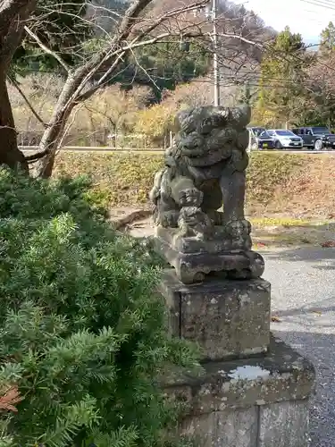 高司神社〜むすびの神の鎮まる社〜の狛犬