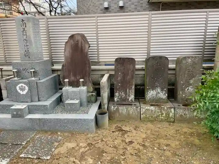 西應寺の{uncategorized: "未分類", other: "その他", undefined: "問題あり", building: "その他建物", grave: "お墓", sacred_gate: "鳥居", guardian: "狛犬", statue: "像", buddha: "仏像", history: "歴史", nature: "自然", garden: "庭園", animal: "動物", pagoda: "塔", temizu: "手水舎", mountain_gate: "山門・神門", sanctuary: "本殿・本堂", subordinate: "末社・摂社", art: "芸術", scenery: "景色", jizo: "地蔵", ema: "絵馬", goshuin: "御朱印", omikuji: "おみくじ", items: "授与品その他", amulet: "お守り", goshuincho: "御朱印帳", eats: "食事", festival: "お祭り", votive_dance: "神楽", shichigosan: "七五三参", wedding: "結婚式", experience: "体験その他", initially: "初詣", around: "周辺", anti_infection: "感染症対策"}
