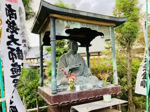 常福寺の像