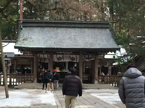 諏訪大社の本殿・本堂