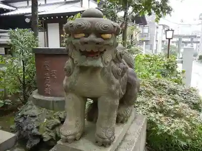 白山神社の狛犬