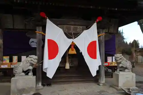 長屋神社の本殿