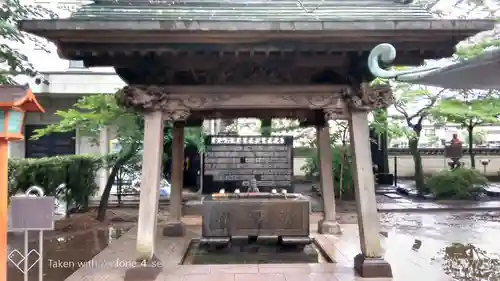 蓮馨寺の手水