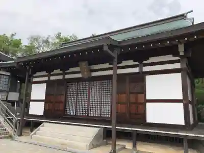 八浄寺の{uncategorized: "未分類", other: "その他", undefined: "問題あり", building: "その他建物", grave: "お墓", sacred_gate: "鳥居", guardian: "狛犬", statue: "像", buddha: "仏像", history: "歴史", nature: "自然", garden: "庭園", animal: "動物", pagoda: "塔", temizu: "手水舎", mountain_gate: "山門・神門", sanctuary: "本殿・本堂", subordinate: "末社・摂社", art: "芸術", scenery: "景色", jizo: "地蔵", ema: "絵馬", goshuin: "御朱印", omikuji: "おみくじ", items: "授与品その他", amulet: "お守り", goshuincho: "御朱印帳", eats: "食事", festival: "お祭り", votive_dance: "神楽", shichigosan: "七五三参", wedding: "結婚式", experience: "体験その他", initially: "初詣", around: "周辺", anti_infection: "感染症対策"}