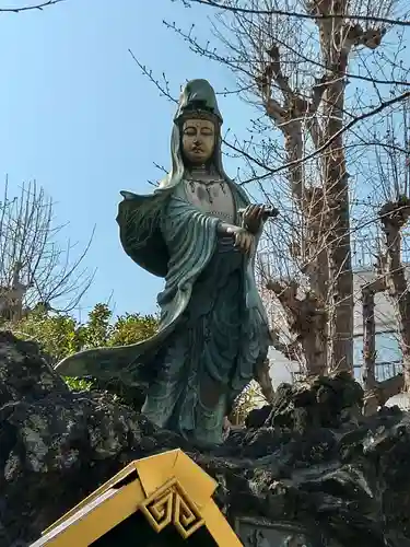 吉原弁財天本宮（吉原神社奥宮）(東京都)