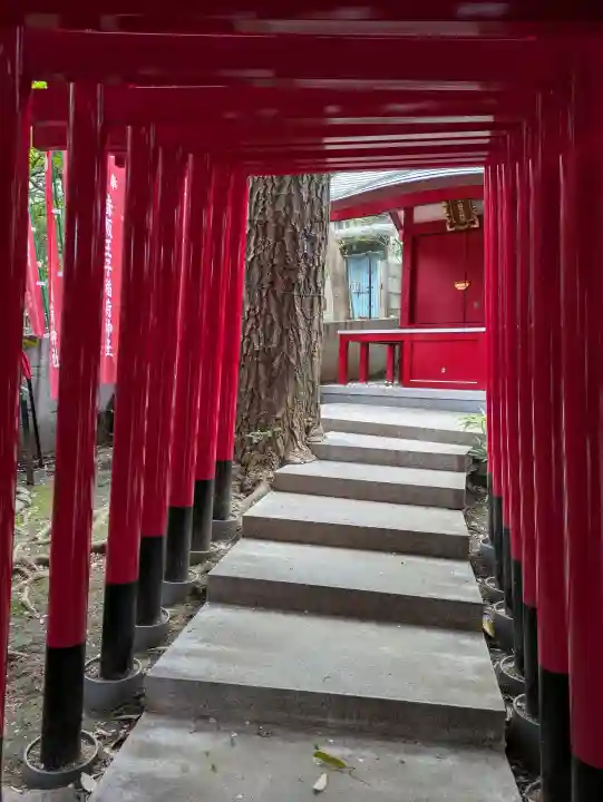 乃木神社の{uncategorized: "未分類", other: "その他", undefined: "問題あり", building: "その他建物", grave: "お墓", sacred_gate: "鳥居", guardian: "狛犬", statue: "像", buddha: "仏像", history: "歴史", nature: "自然", garden: "庭園", animal: "動物", pagoda: "塔", temizu: "手水舎", mountain_gate: "山門・神門", sanctuary: "本殿・本堂", subordinate: "末社・摂社", art: "芸術", scenery: "景色", jizo: "地蔵", ema: "絵馬", goshuin: "御朱印", omikuji: "おみくじ", items: "授与品その他", amulet: "お守り", goshuincho: "御朱印帳", eats: "食事", festival: "お祭り", votive_dance: "神楽", shichigosan: "七五三参", wedding: "結婚式", experience: "体験その他", initially: "初詣", around: "周辺", anti_infection: "感染症対策"}