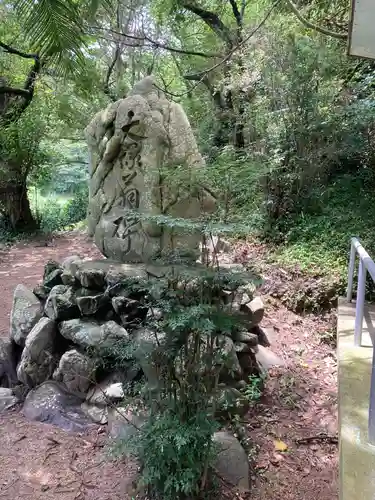 與理家神社のその他建物