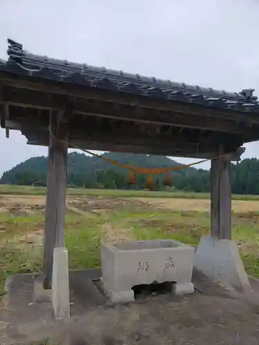 熊野神社の手水舎