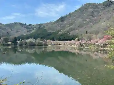 大成龍神社の{uncategorized: "未分類", other: "その他", undefined: "問題あり", building: "その他建物", grave: "お墓", sacred_gate: "鳥居", guardian: "狛犬", statue: "像", buddha: "仏像", history: "歴史", nature: "自然", garden: "庭園", animal: "動物", pagoda: "塔", temizu: "手水舎", mountain_gate: "山門・神門", sanctuary: "本殿・本堂", subordinate: "末社・摂社", art: "芸術", scenery: "景色", jizo: "地蔵", ema: "絵馬", goshuin: "御朱印", omikuji: "おみくじ", items: "授与品その他", amulet: "お守り", goshuincho: "御朱印帳", eats: "食事", festival: "お祭り", votive_dance: "神楽", shichigosan: "七五三参", wedding: "結婚式", experience: "体験その他", initially: "初詣", around: "周辺", anti_infection: "感染症対策"}