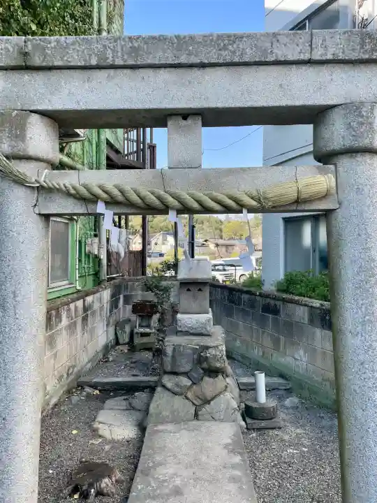 山王社の{uncategorized: "未分類", other: "その他", undefined: "問題あり", building: "その他建物", grave: "お墓", sacred_gate: "鳥居", guardian: "狛犬", statue: "像", buddha: "仏像", history: "歴史", nature: "自然", garden: "庭園", animal: "動物", pagoda: "塔", temizu: "手水舎", mountain_gate: "山門・神門", sanctuary: "本殿・本堂", subordinate: "末社・摂社", art: "芸術", scenery: "景色", jizo: "地蔵", ema: "絵馬", goshuin: "御朱印", omikuji: "おみくじ", items: "授与品その他", amulet: "お守り", goshuincho: "御朱印帳", eats: "食事", festival: "お祭り", votive_dance: "神楽", shichigosan: "七五三参", wedding: "結婚式", experience: "体験その他", initially: "初詣", around: "周辺", anti_infection: "感染症対策"}