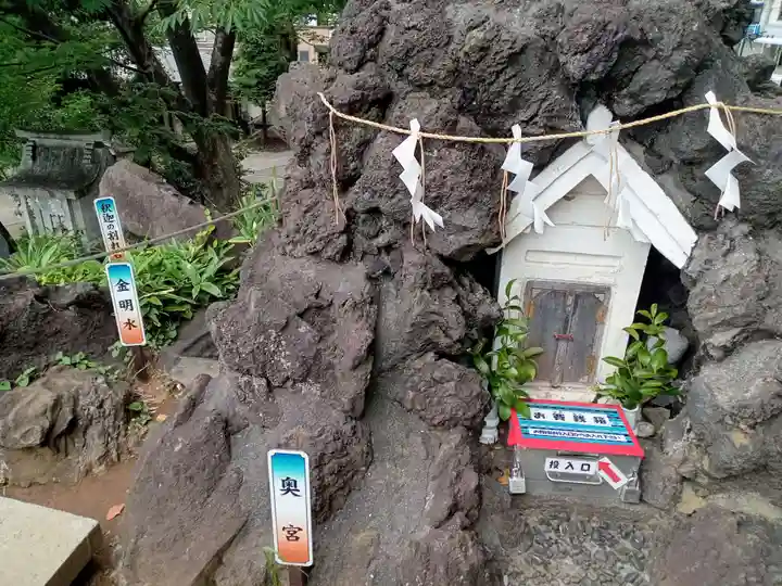 鳩森八幡神社の末社・摂社