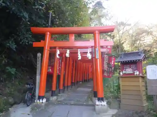 佐助稲荷神社の鳥居