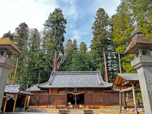 坂城神社の本殿