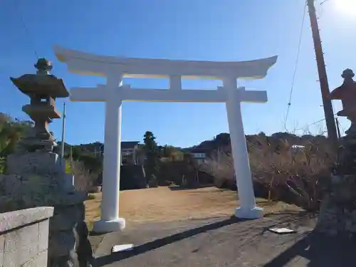 布良崎神社の鳥居