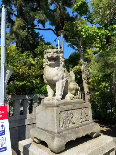 片瀬諏訪神社の狛犬