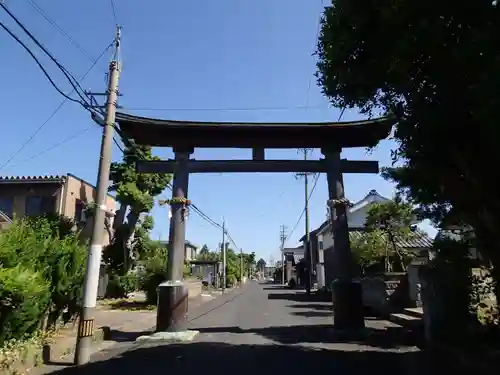 石田神社の山門