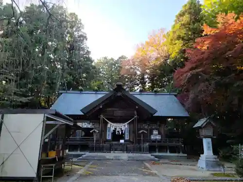 神明社の本殿