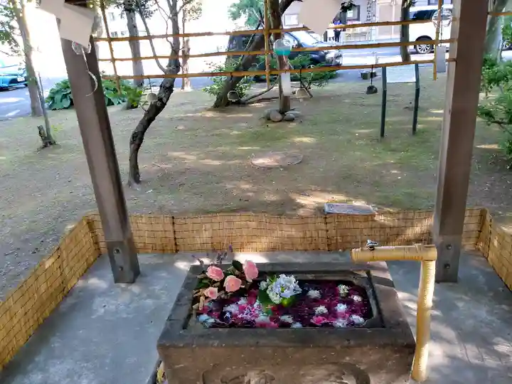 北広島市総鎮守 廣島神社の手水舎