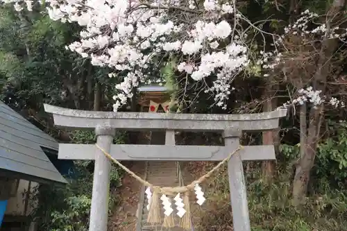 若草木神社の鳥居