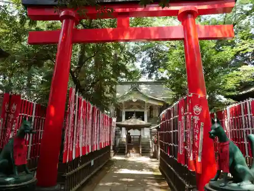 豊川稲荷東京別院の鳥居