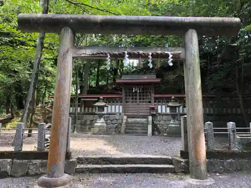 敢國神社の鳥居