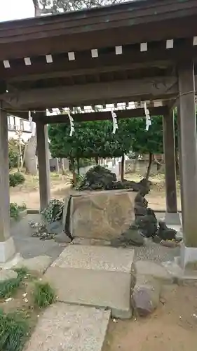 茂侶神社の手水舎