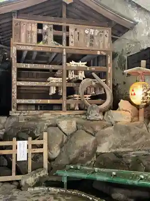銭洗弁財天宇賀福神社(神奈川県)