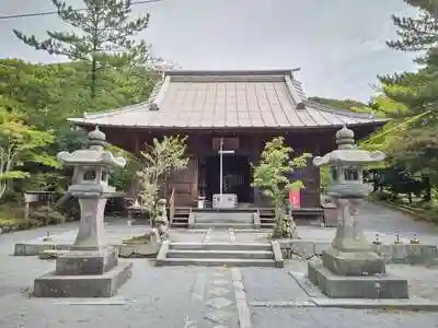 温泉神社の本殿