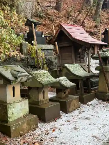 彌榮神社の{uncategorized: "未分類", other: "その他", undefined: "問題あり", building: "その他建物", grave: "お墓", sacred_gate: "鳥居", guardian: "狛犬", statue: "像", buddha: "仏像", history: "歴史", nature: "自然", garden: "庭園", animal: "動物", pagoda: "塔", temizu: "手水舎", mountain_gate: "山門・神門", sanctuary: "本殿・本堂", subordinate: "末社・摂社", art: "芸術", scenery: "景色", jizo: "地蔵", ema: "絵馬", goshuin: "御朱印", omikuji: "おみくじ", items: "授与品その他", amulet: "お守り", goshuincho: "御朱印帳", eats: "食事", festival: "お祭り", votive_dance: "神楽", shichigosan: "七五三参", wedding: "結婚式", experience: "体験その他", initially: "初詣", around: "周辺", anti_infection: "感染症対策"}
