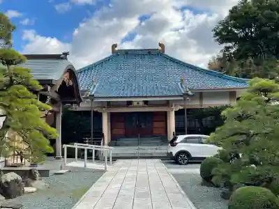 萬嶽山松竜院の{uncategorized: "未分類", other: "その他", undefined: "問題あり", building: "その他建物", grave: "お墓", sacred_gate: "鳥居", guardian: "狛犬", statue: "像", buddha: "仏像", history: "歴史", nature: "自然", garden: "庭園", animal: "動物", pagoda: "塔", temizu: "手水舎", mountain_gate: "山門・神門", sanctuary: "本殿・本堂", subordinate: "末社・摂社", art: "芸術", scenery: "景色", jizo: "地蔵", ema: "絵馬", goshuin: "御朱印", omikuji: "おみくじ", items: "授与品その他", amulet: "お守り", goshuincho: "御朱印帳", eats: "食事", festival: "お祭り", votive_dance: "神楽", shichigosan: "七五三参", wedding: "結婚式", experience: "体験その他", initially: "初詣", around: "周辺", anti_infection: "感染症対策"}