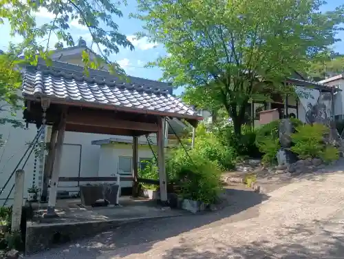 佛眼院の{uncategorized: "未分類", other: "その他", undefined: "問題あり", building: "その他建物", grave: "お墓", sacred_gate: "鳥居", guardian: "狛犬", statue: "像", buddha: "仏像", history: "歴史", nature: "自然", garden: "庭園", animal: "動物", pagoda: "塔", temizu: "手水舎", mountain_gate: "山門・神門", sanctuary: "本殿・本堂", subordinate: "末社・摂社", art: "芸術", scenery: "景色", jizo: "地蔵", ema: "絵馬", goshuin: "御朱印", omikuji: "おみくじ", items: "授与品その他", amulet: "お守り", goshuincho: "御朱印帳", eats: "食事", festival: "お祭り", votive_dance: "神楽", shichigosan: "七五三参", wedding: "結婚式", experience: "体験その他", initially: "初詣", around: "周辺", anti_infection: "感染症対策"}