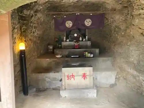 手子神社の末社・摂社