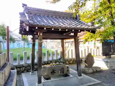 紀左衛門神社の手水舎