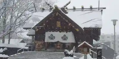 札幌諏訪神社の本殿・本堂
