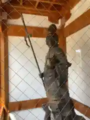 慈眼寺の像