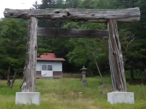 東芭露神社の鳥居