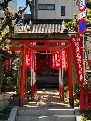 装束稲荷神社(王子稲荷神社境外摂社)の鳥居