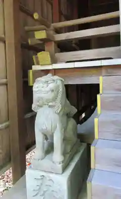 氣比神宮の狛犬