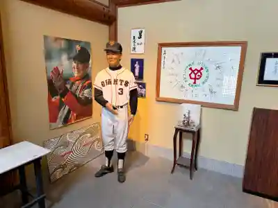 青島神社（青島神宮）の{uncategorized: "未分類", other: "その他", undefined: "問題あり", building: "その他建物", grave: "お墓", sacred_gate: "鳥居", guardian: "狛犬", statue: "像", buddha: "仏像", history: "歴史", nature: "自然", garden: "庭園", animal: "動物", pagoda: "塔", temizu: "手水舎", mountain_gate: "山門・神門", sanctuary: "本殿・本堂", subordinate: "末社・摂社", art: "芸術", scenery: "景色", jizo: "地蔵", ema: "絵馬", goshuin: "御朱印", omikuji: "おみくじ", items: "授与品その他", amulet: "お守り", goshuincho: "御朱印帳", eats: "食事", festival: "お祭り", votive_dance: "神楽", shichigosan: "七五三参", wedding: "結婚式", experience: "体験その他", initially: "初詣", around: "周辺", anti_infection: "感染症対策"}