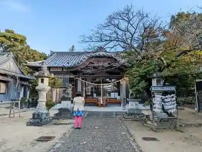 深田神社の本殿