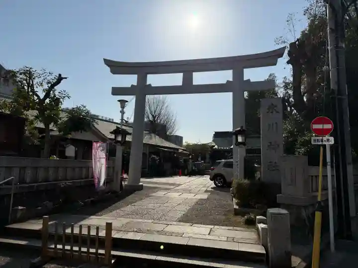 新宿下落合氷川神社の{uncategorized: "未分類", other: "その他", undefined: "問題あり", building: "その他建物", grave: "お墓", sacred_gate: "鳥居", guardian: "狛犬", statue: "像", buddha: "仏像", history: "歴史", nature: "自然", garden: "庭園", animal: "動物", pagoda: "塔", temizu: "手水舎", mountain_gate: "山門・神門", sanctuary: "本殿・本堂", subordinate: "末社・摂社", art: "芸術", scenery: "景色", jizo: "地蔵", ema: "絵馬", goshuin: "御朱印", omikuji: "おみくじ", items: "授与品その他", amulet: "お守り", goshuincho: "御朱印帳", eats: "食事", festival: "お祭り", votive_dance: "神楽", shichigosan: "七五三参", wedding: "結婚式", experience: "体験その他", initially: "初詣", around: "周辺", anti_infection: "感染症対策"}