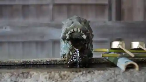 毘沙門堂門跡の手水舎