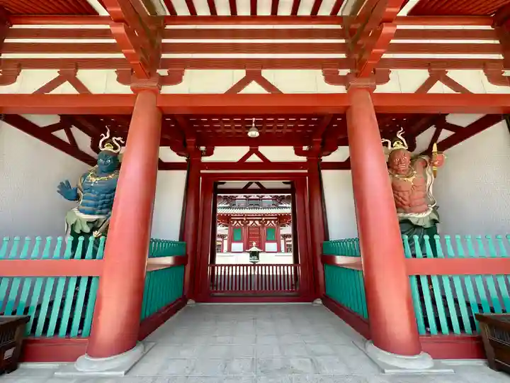 四天王寺の山門・神門