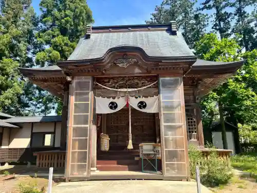 浅舞八幡神社の{uncategorized: "未分類", other: "その他", undefined: "問題あり", building: "その他建物", grave: "お墓", sacred_gate: "鳥居", guardian: "狛犬", statue: "像", buddha: "仏像", history: "歴史", nature: "自然", garden: "庭園", animal: "動物", pagoda: "塔", temizu: "手水舎", mountain_gate: "山門・神門", sanctuary: "本殿・本堂", subordinate: "末社・摂社", art: "芸術", scenery: "景色", jizo: "地蔵", ema: "絵馬", goshuin: "御朱印", omikuji: "おみくじ", items: "授与品その他", amulet: "お守り", goshuincho: "御朱印帳", eats: "食事", festival: "お祭り", votive_dance: "神楽", shichigosan: "七五三参", wedding: "結婚式", experience: "体験その他", initially: "初詣", around: "周辺", anti_infection: "感染症対策"}