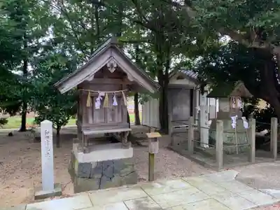 万九千社の末社・摂社