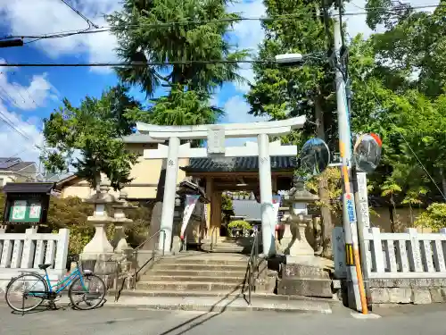 片埜神社の鳥居