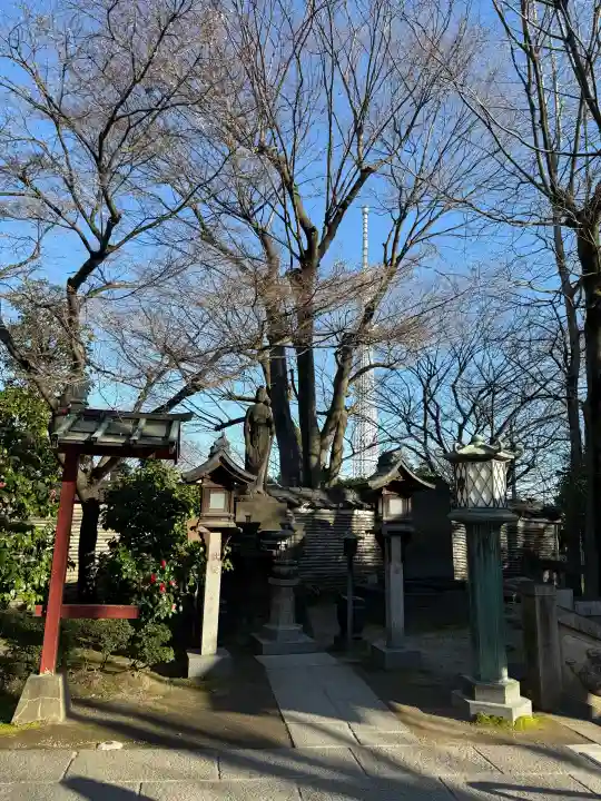 待乳山聖天(本龍院)の{uncategorized: "未分類", other: "その他", undefined: "問題あり", building: "その他建物", grave: "お墓", sacred_gate: "鳥居", guardian: "狛犬", statue: "像", buddha: "仏像", history: "歴史", nature: "自然", garden: "庭園", animal: "動物", pagoda: "塔", temizu: "手水舎", mountain_gate: "山門・神門", sanctuary: "本殿・本堂", subordinate: "末社・摂社", art: "芸術", scenery: "景色", jizo: "地蔵", ema: "絵馬", goshuin: "御朱印", omikuji: "おみくじ", items: "授与品その他", amulet: "お守り", goshuincho: "御朱印帳", eats: "食事", festival: "お祭り", votive_dance: "神楽", shichigosan: "七五三参", wedding: "結婚式", experience: "体験その他", initially: "初詣", around: "周辺", anti_infection: "感染症対策"}